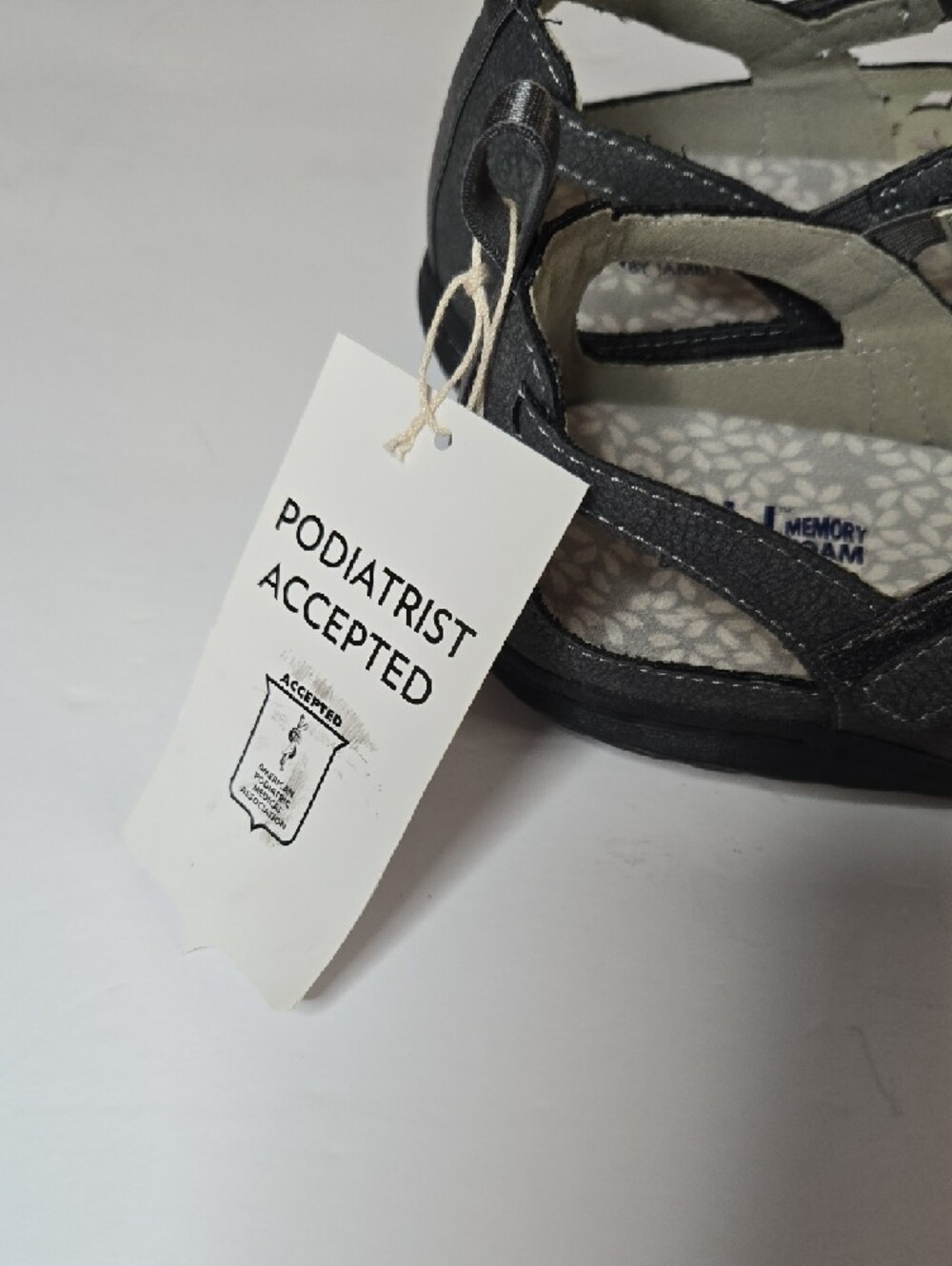 JBU Bellerose Size 8.5 Charcoal Gray Laser-Cut Velcro Strap Outdoor Casual Flat - Picture 5 of 15